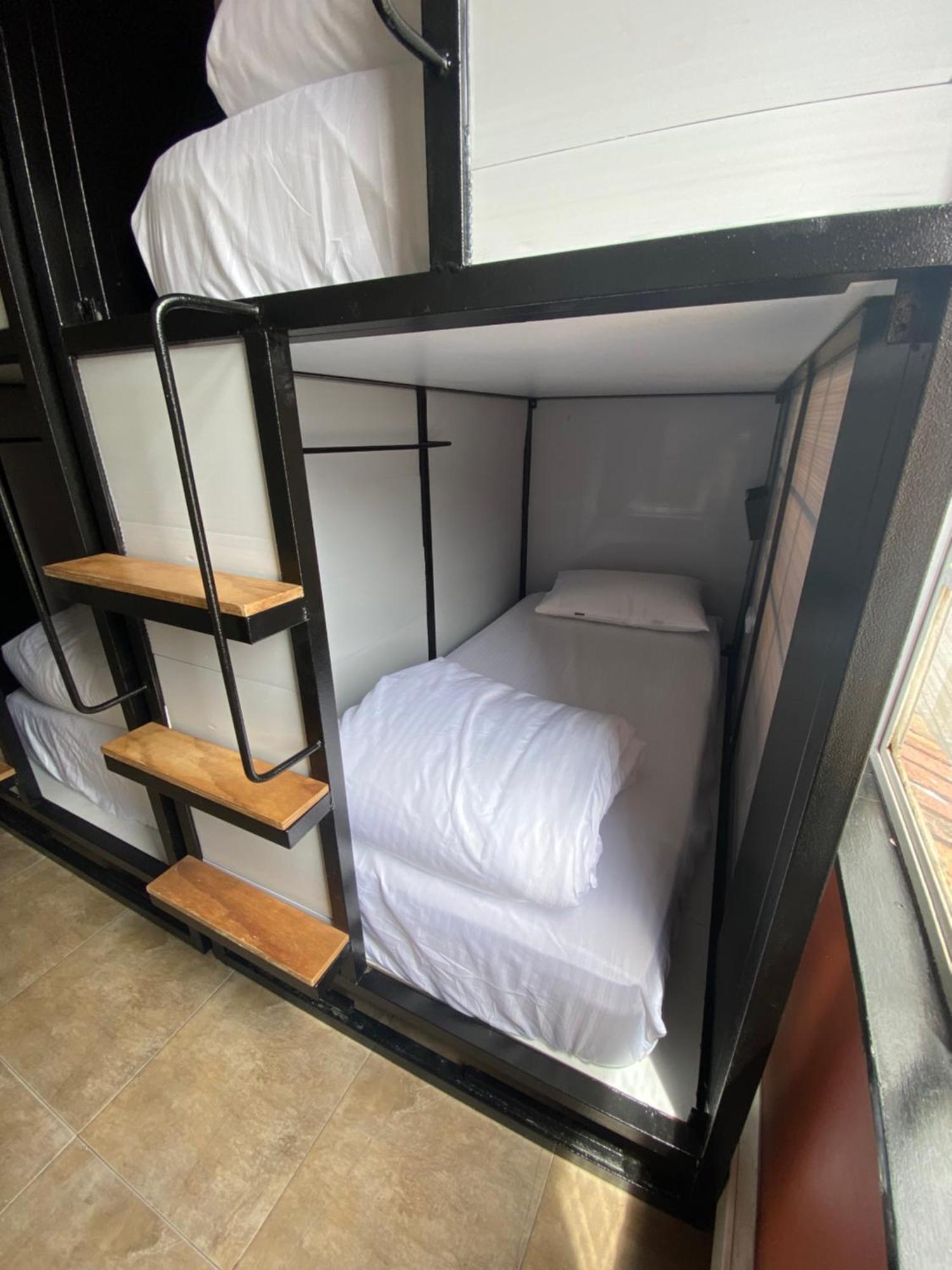 Republica Hostel Cabin Beds Bogota Bagian luar foto